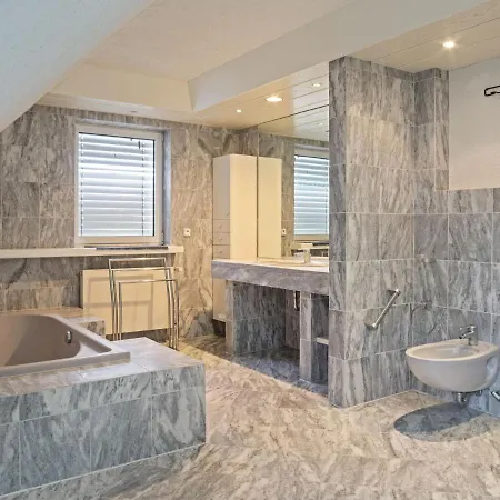 Modern In With Sauna בית נופש *