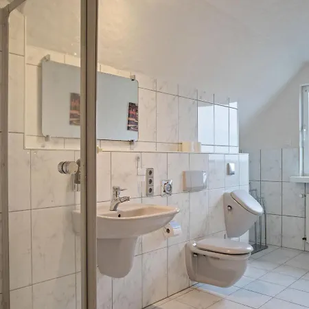 בית נופש Modern In With Sauna