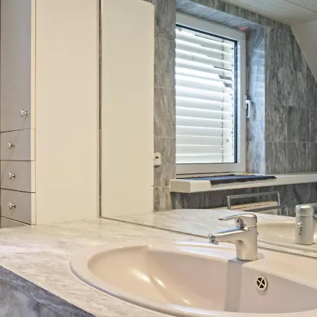 Modern In With Sauna בית נופש ווינטרברג